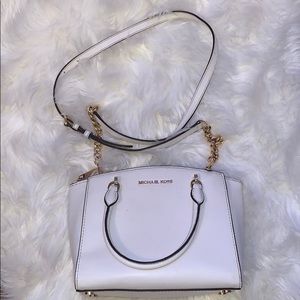 Micheal Kors Cross Body Purse
